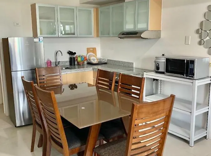 2 Br's Sundance